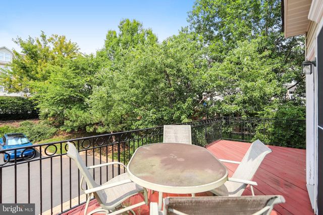 43804 BENT CREEK TER, Leesburg, VA 20176