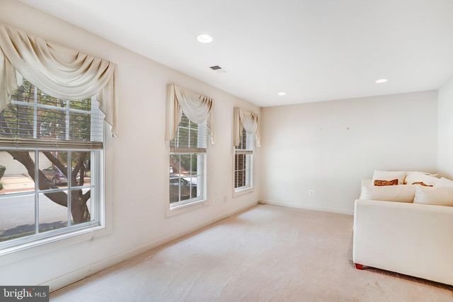 43804 BENT CREEK TER, Leesburg, VA 20176