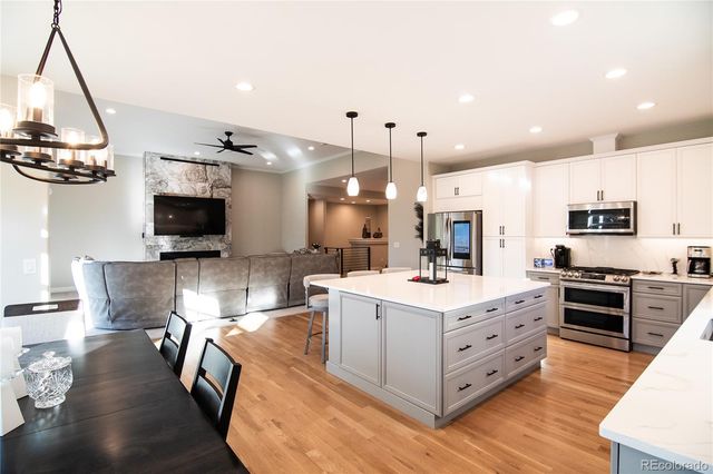 3323 S Newcombe Street, Lakewood, CO 80227