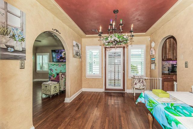 426 E Simpson Avenue, Fresno, CA 93704