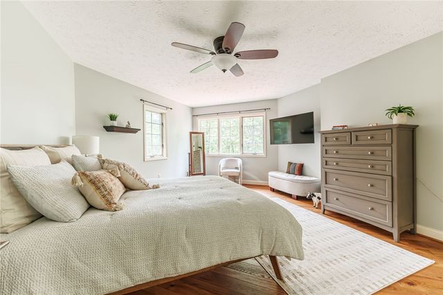332 Thornebush Drive, Victor, NY 14564