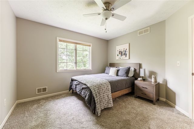 332 Thornebush Drive, Victor, NY 14564