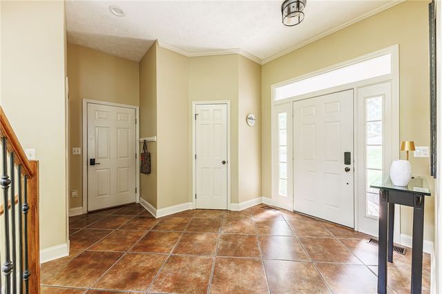 332 Thornebush Drive, Victor, NY 14564