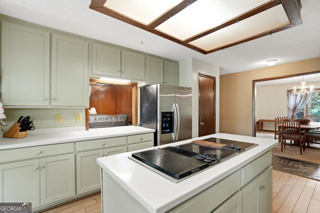 4228 Cove Court NE, Marietta, GA 30067