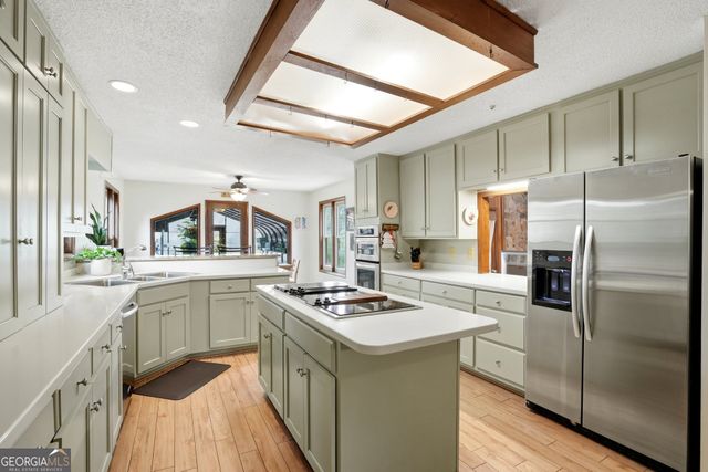 4228 Cove Court NE, Marietta, GA 30067