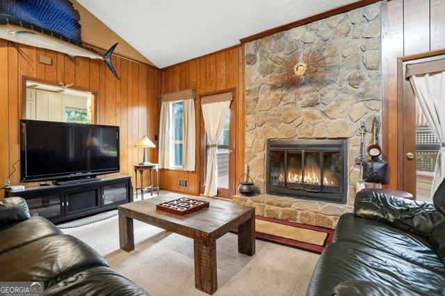 4228 Cove Court NE, Marietta, GA 30067