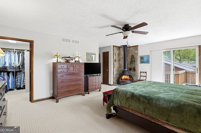 4228 Cove Court NE, Marietta, GA 30067