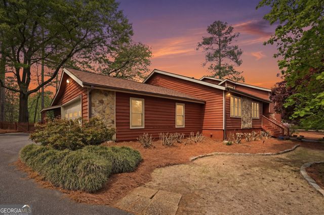 4228 Cove Court NE, Marietta, GA 30067