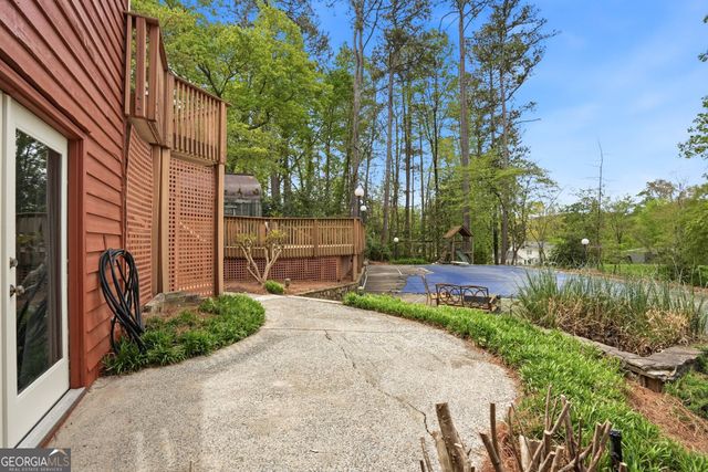 4228 Cove Court NE, Marietta, GA 30067