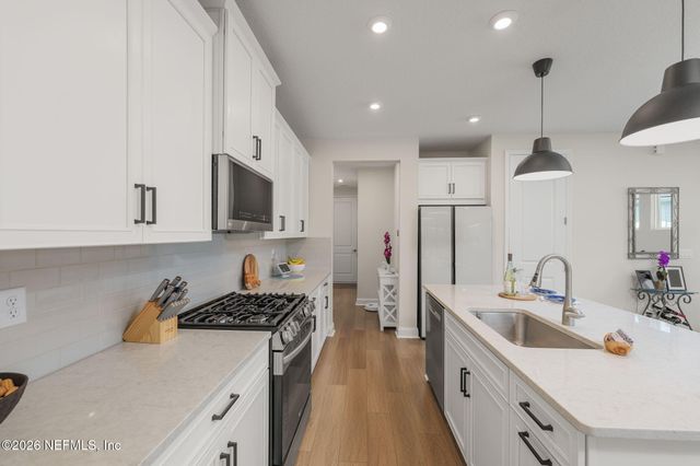 403 LADYSLIPPER Drive, St. Johns, FL 32259