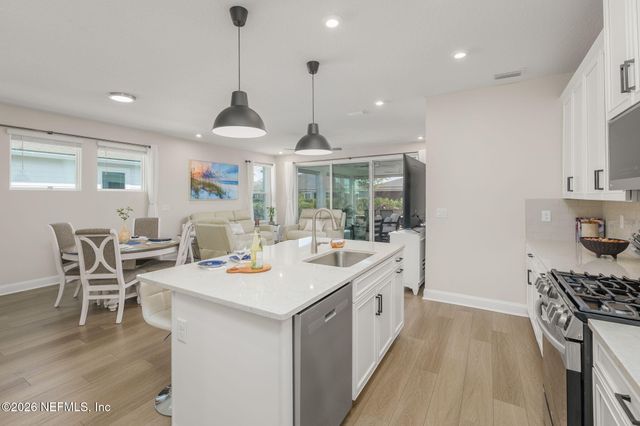 403 LADYSLIPPER Drive, St. Johns, FL 32259