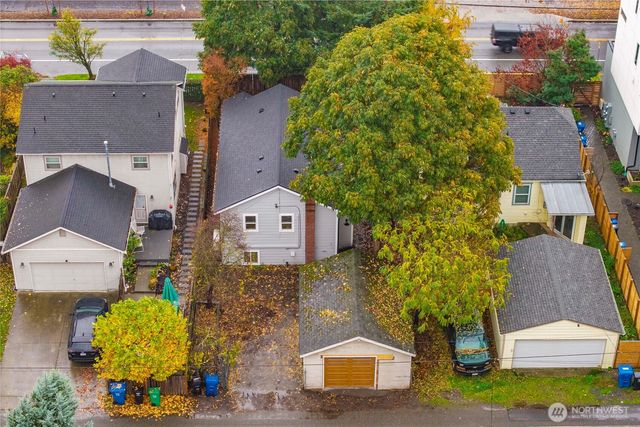 6929 Ellis Avenue S, Seattle, WA 98108