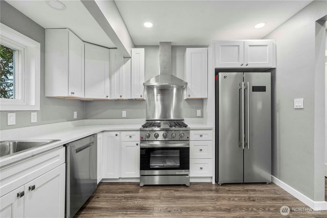 6929 Ellis Avenue S, Seattle, WA 98108