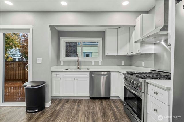 6929 Ellis Avenue S, Seattle, WA 98108