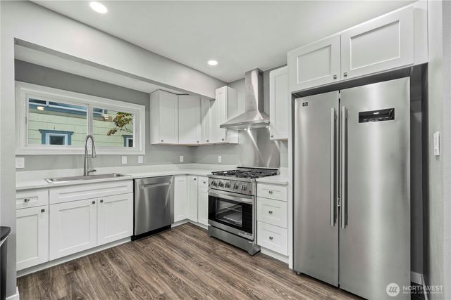 6929 Ellis Avenue S, Seattle, WA 98108