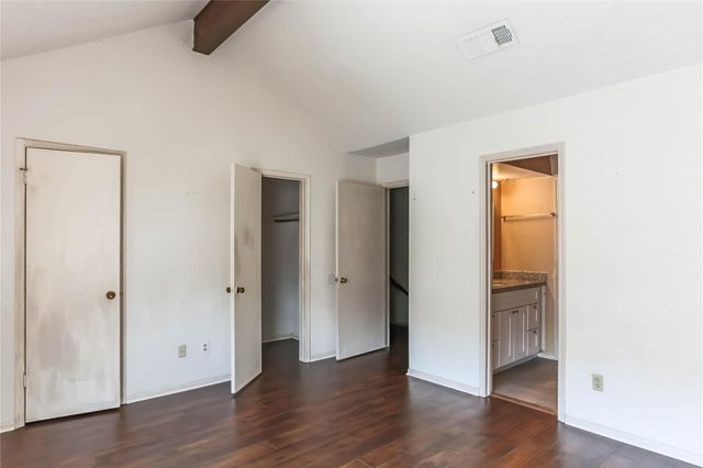 9901 Sharpcrest Street J7, Houston, TX 77036