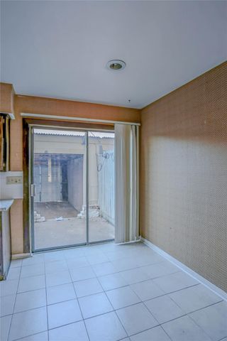 9901 Sharpcrest Street J7, Houston, TX 77036