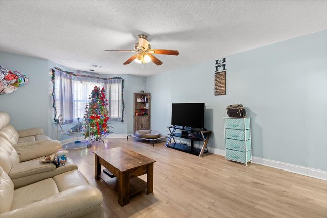 210 Wheeler Avenue, Chickamauga, GA 30707