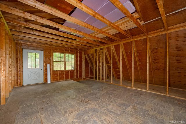 28 Wonderland Drive, Hopewell Junction, NY 12533