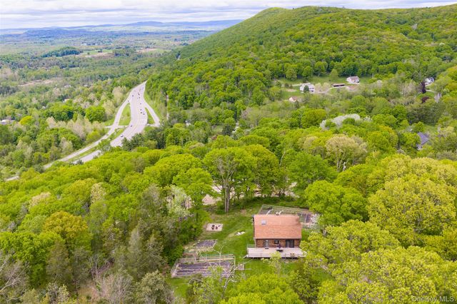 28 Wonderland Drive, Hopewell Junction, NY 12533
