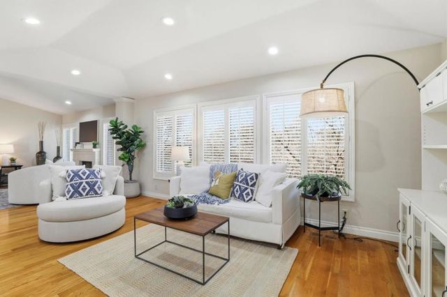 7351 Via Laguna, San Jose, CA 95135