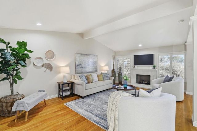 7351 Via Laguna, San Jose, CA 95135