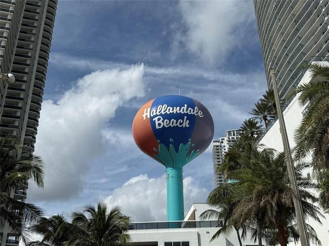1833 S OCEAN Drive 808, Hallandale Beach, FL 33009
