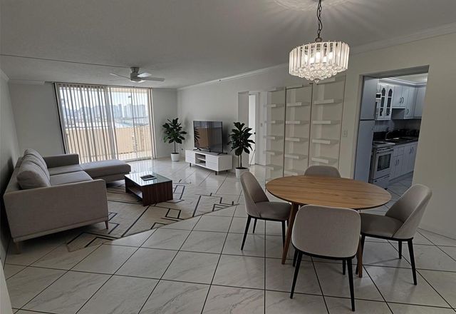 1833 S OCEAN Drive 808, Hallandale Beach, FL 33009