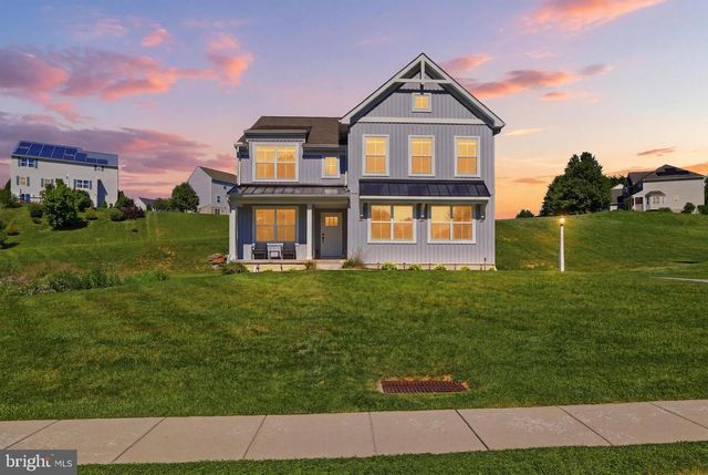 525 DIETZ RD, York, PA 17402