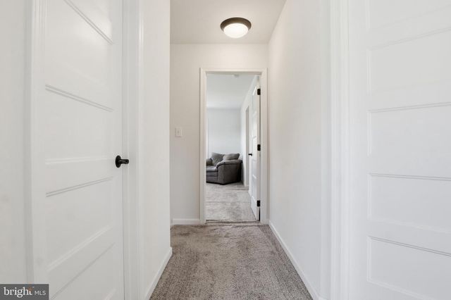 525 DIETZ RD, York, PA 17402