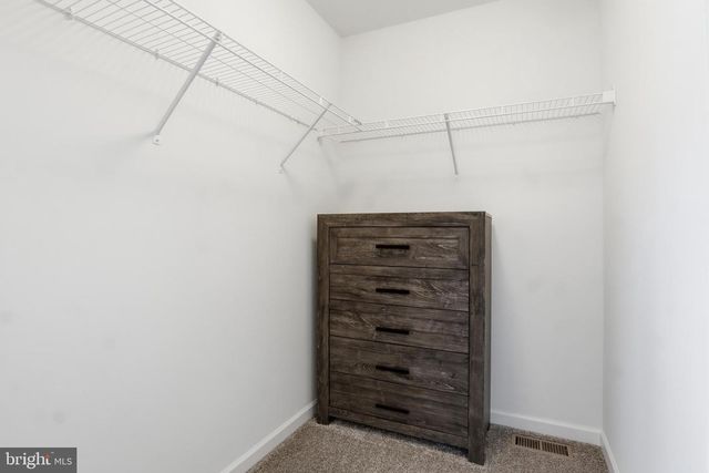525 DIETZ RD, York, PA 17402