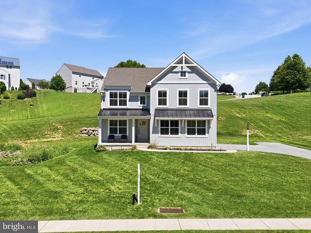525 DIETZ RD, York, PA 17402