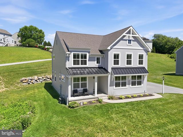 525 DIETZ RD, York, PA 17402