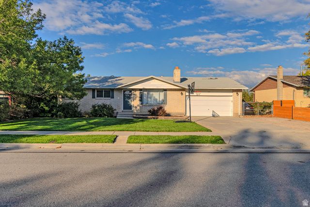 3246 W ROYALWOOD DR, Taylorsville, UT 84129