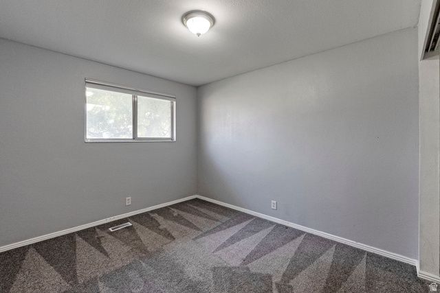 3246 W ROYALWOOD DR, Taylorsville, UT 84129