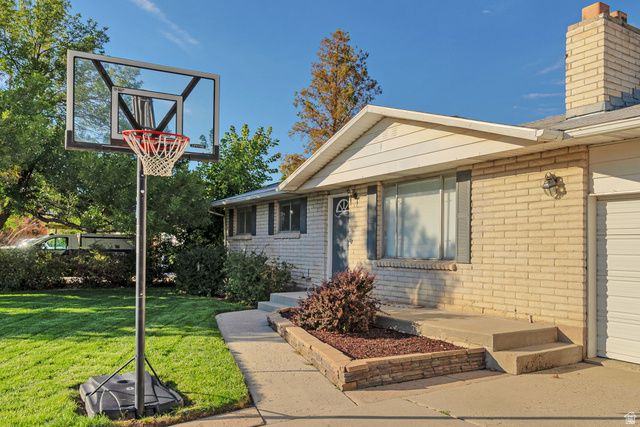 3246 W ROYALWOOD DR, Taylorsville, UT 84129