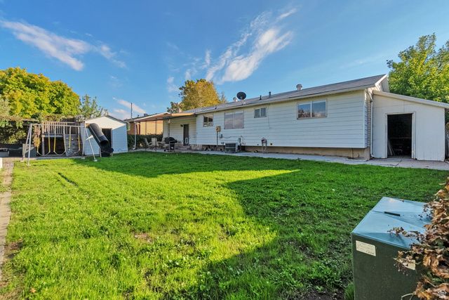 3246 W ROYALWOOD DR, Taylorsville, UT 84129