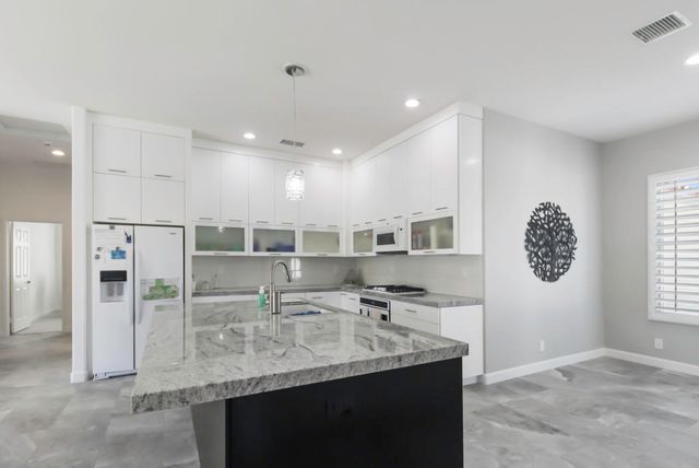 74972 Saguaro Lane, Indian Wells, CA 92210