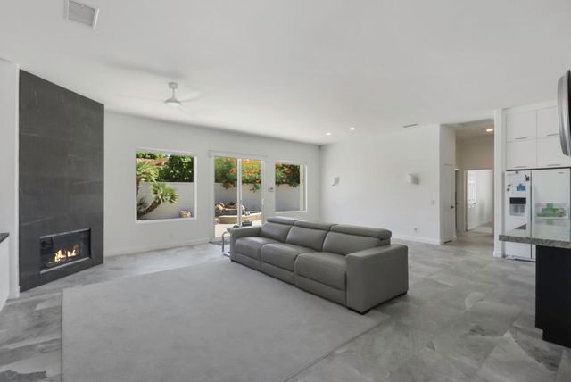 74972 Saguaro Lane, Indian Wells, CA 92210