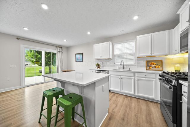 6443 Turning Stone Loop, Canal Winchester, OH 43110