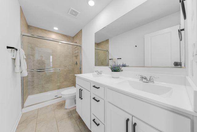 2101 Yellowstone Boulevard, Mundelein, IL 60060
