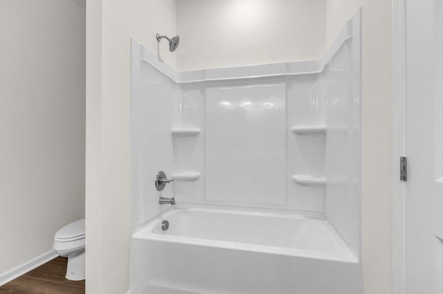 606 Nightengale Ridge Dr, Columbia, TN 38401