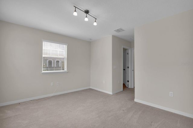 1041 LAUREL RIDGE LANE, Sanford, FL 32773