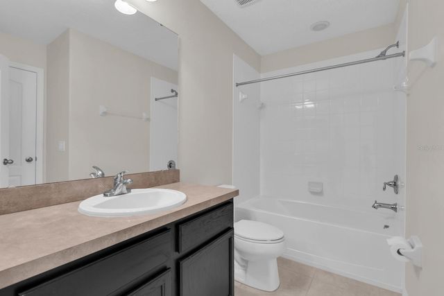 1041 LAUREL RIDGE LANE, Sanford, FL 32773