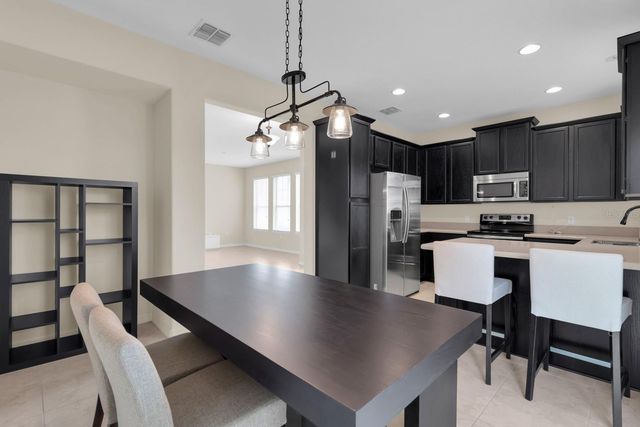 1041 LAUREL RIDGE LANE, Sanford, FL 32773
