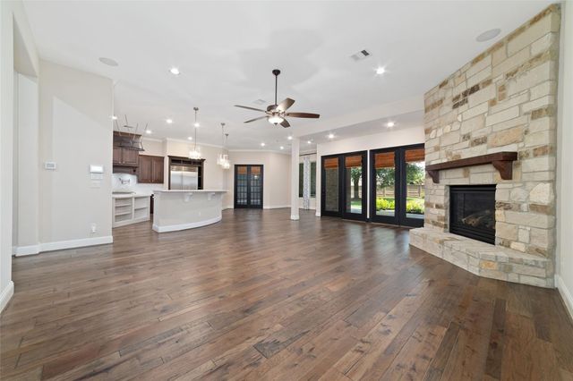 17810 Fairhaven Gateway Drive, Cypress, TX 77433