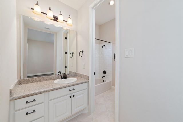 17810 Fairhaven Gateway Drive, Cypress, TX 77433