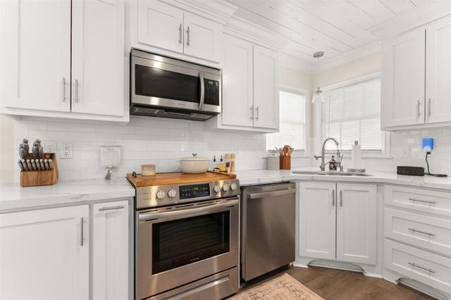 417 E School Street, Lake Charles, LA 70605