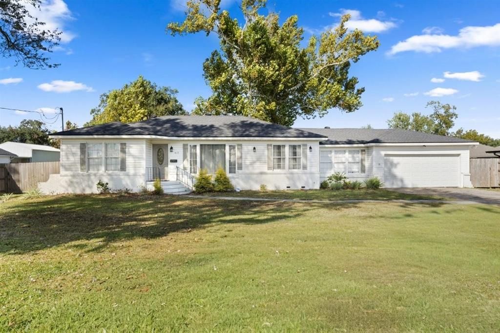 417 E School Street, Lake Charles, LA 70605