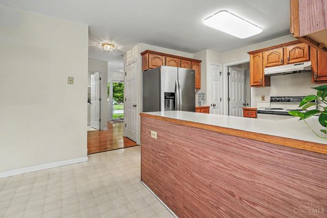 716 Winding Brook Drive, Oxford, OH 45056